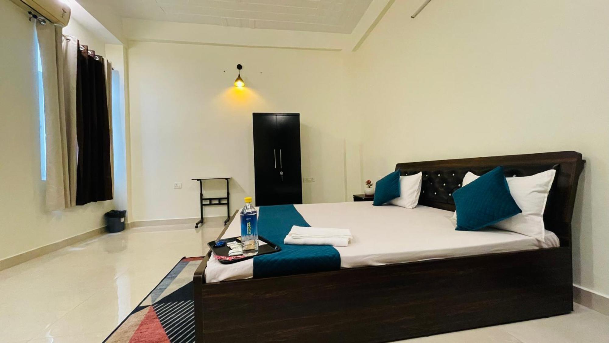 Atulyam Stays Sushant Golf City Lucknow Eksteriør bilde