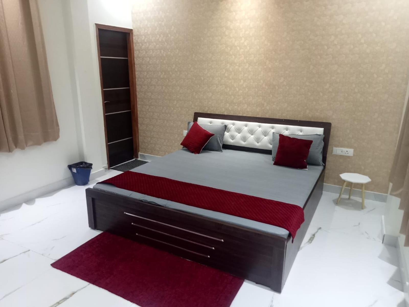 Atulyam Stays Sushant Golf City Lucknow Eksteriør bilde