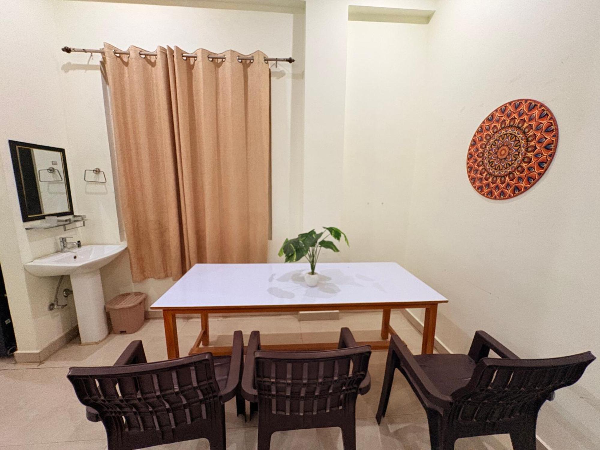 Atulyam Stays Sushant Golf City Lucknow Eksteriør bilde