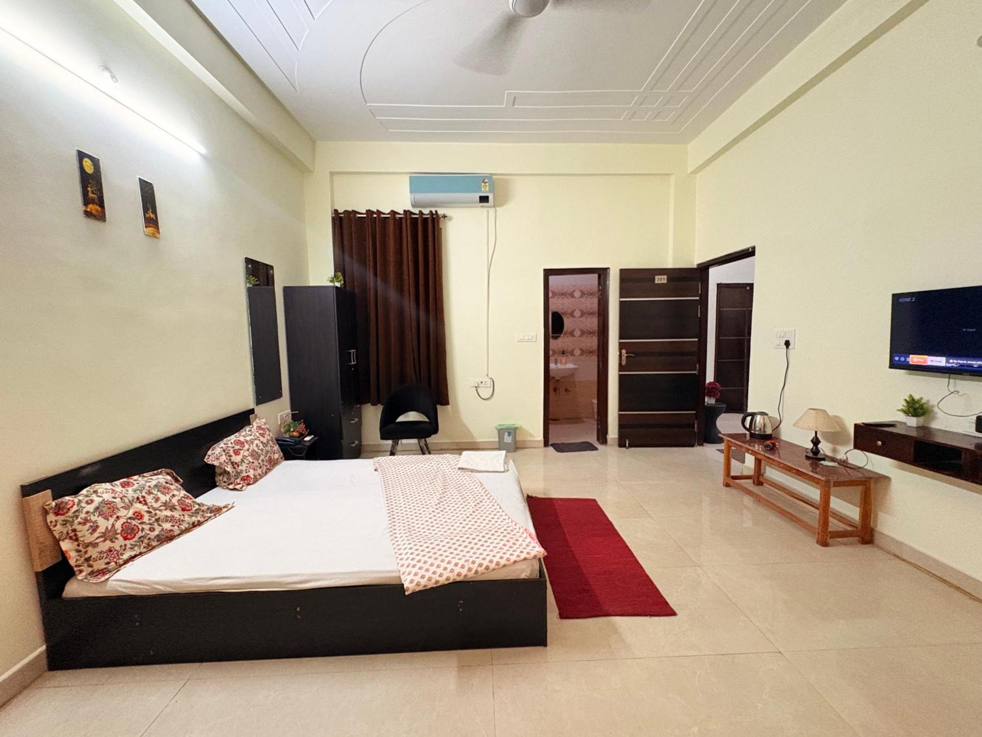 Atulyam Stays Sushant Golf City Lucknow Eksteriør bilde